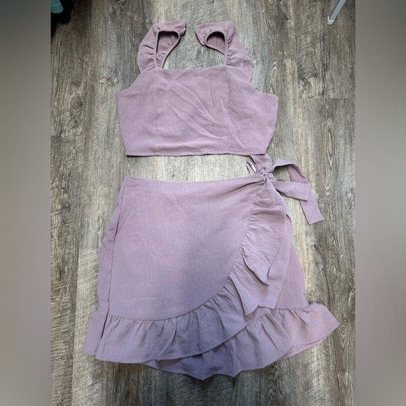 Pink Lily Dresses & Skirts - Pink Lily Mauve Skirt Set